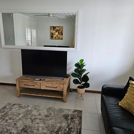 Airlie Seaview Apartamentos Airlie Beach Exterior foto