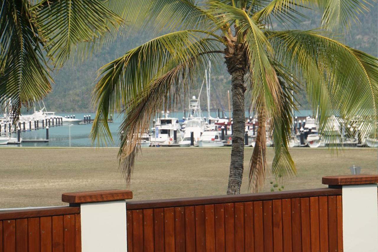 Airlie Seaview Apartamentos Airlie Beach Exterior foto