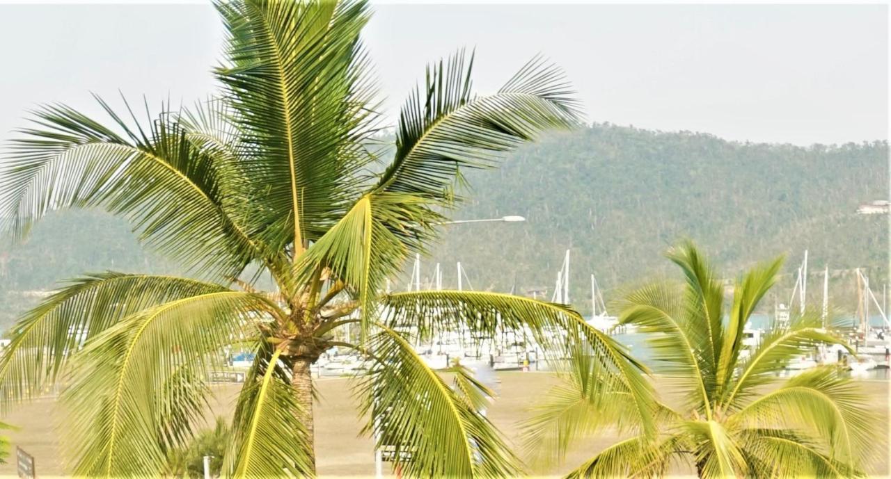 Airlie Seaview Apartamentos Airlie Beach Exterior foto